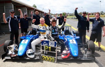 thumb Joey Foster and Mitch Evans celebrate with Team BRM after winning the championship and the SuperPrix respectively