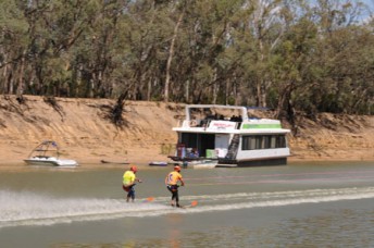 Sthn803-med Todd Kelly, left, hangs on as he skies behind 'Esky Mojo' at the Southern 80 while brother and team-mate Rick is behind the wheel