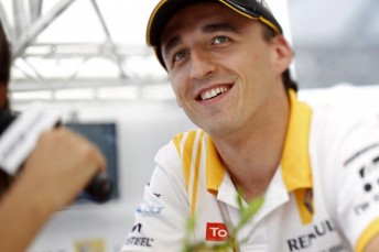 thumb Robert Kubica will stay with Renault until the end of 2012
