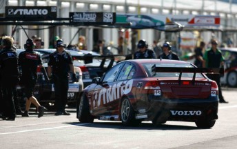 thumb Tony Ricciardello in his Stratco Racing Commodore VE