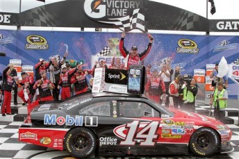 thumb Tony Stewart celebrates at Chicagoland