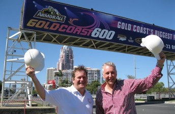 thumb Queensland Minister for Sport, Phil Reeves and V8 Supercars Acting CEO, Shane Howard unveil the first Armor All Gold Coast 600 bridge in 2011