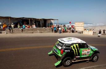 thumb Stephane Peterhansel took Mini's first Dakar win