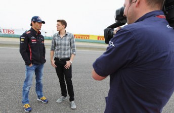 thumb Australian Mark Webber with BBC commentator Jake Humphrey