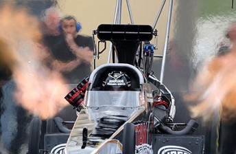 thumb Mark Mariani in a Rapisarda Racing Dragster