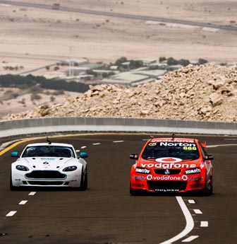 car Holdsworth v Lowndes race around the Jebel Hafeet Mountain Road