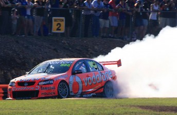 thumb Craig Lowndes ensured that his tyres were far from new by the time they returned to pitlane
