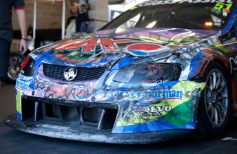 thumb The damage to the front of Jacques Villeneuve's Pepsi Max Commodore