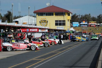 thumb The V8 Supercars teams will converge on Queensland Raceway today for an all-in test for the international co-drivers