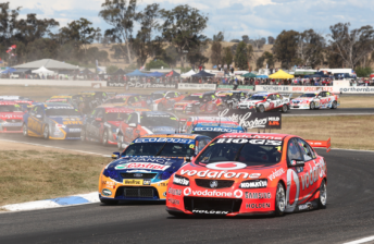thumb Jamie Whincup leads at the start of Race 28 today