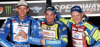 Winner, Bartosz Zmarzlik (centre) flanked by Matej Zagar (right) and Krzyzstof Kasprzak