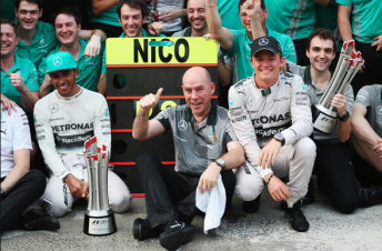 Jock Clear (centre) to leave Mercedes for Ferrari