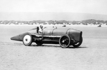 The 350bhp Sunbeam with Malcolm Campbell at the wheel at Pendine