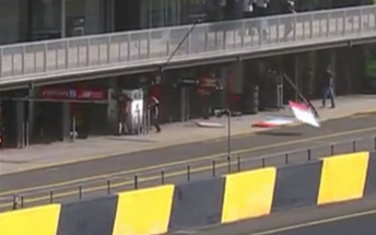 The garage panels were thrown into pitlane
