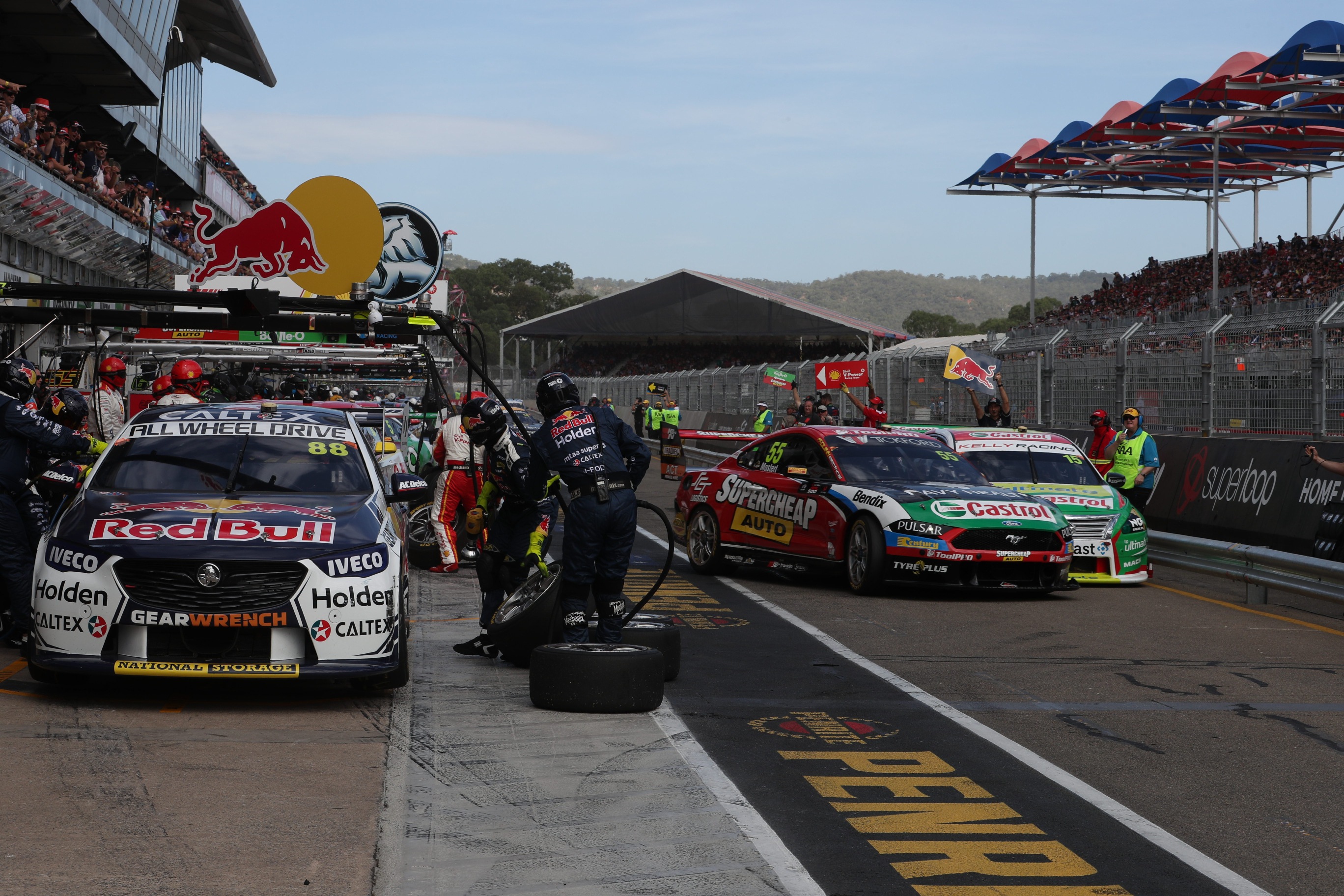 Supercars to trial closing pit lane under Safety Car