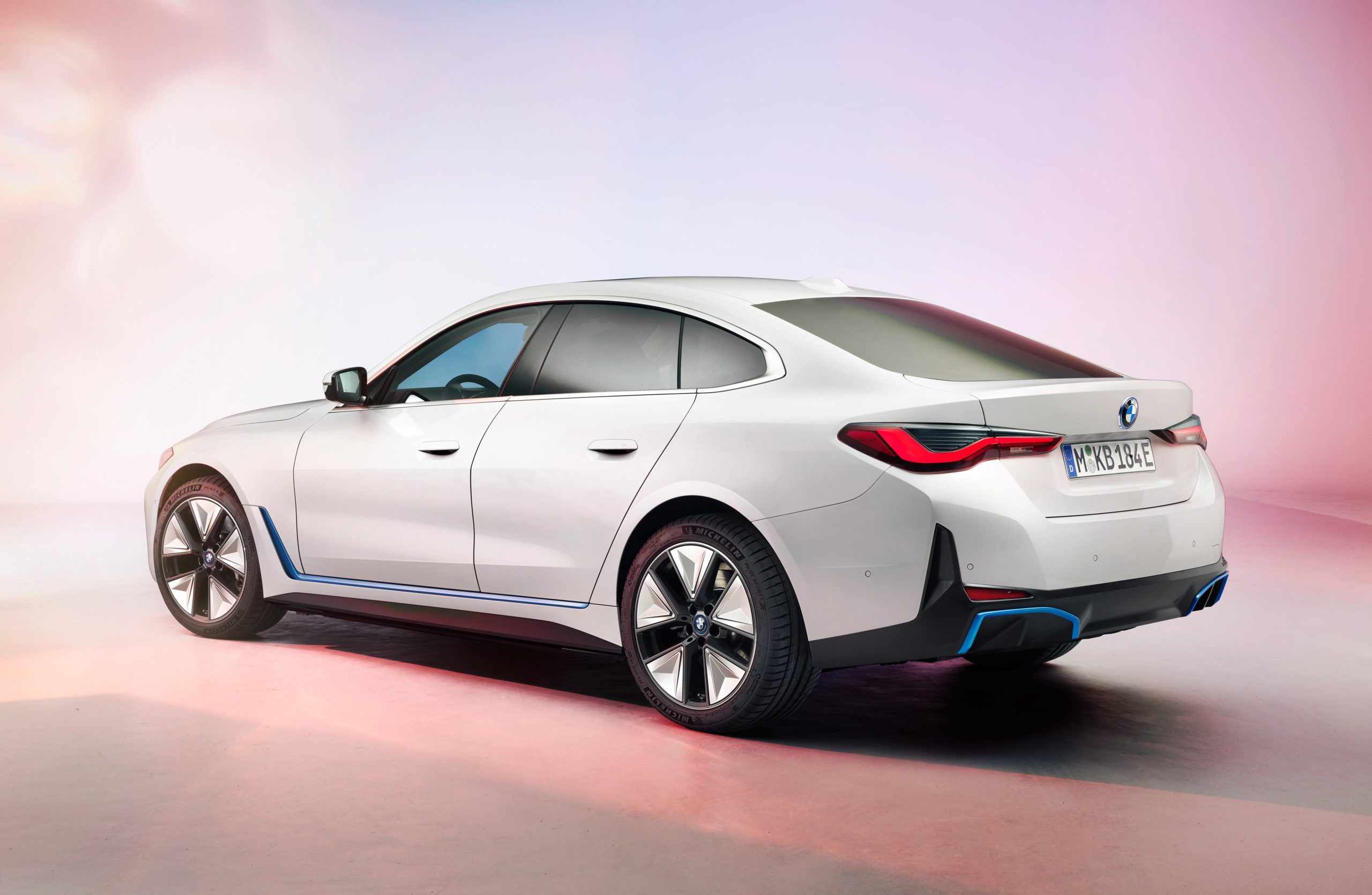 2021 bmw deals i4 first look