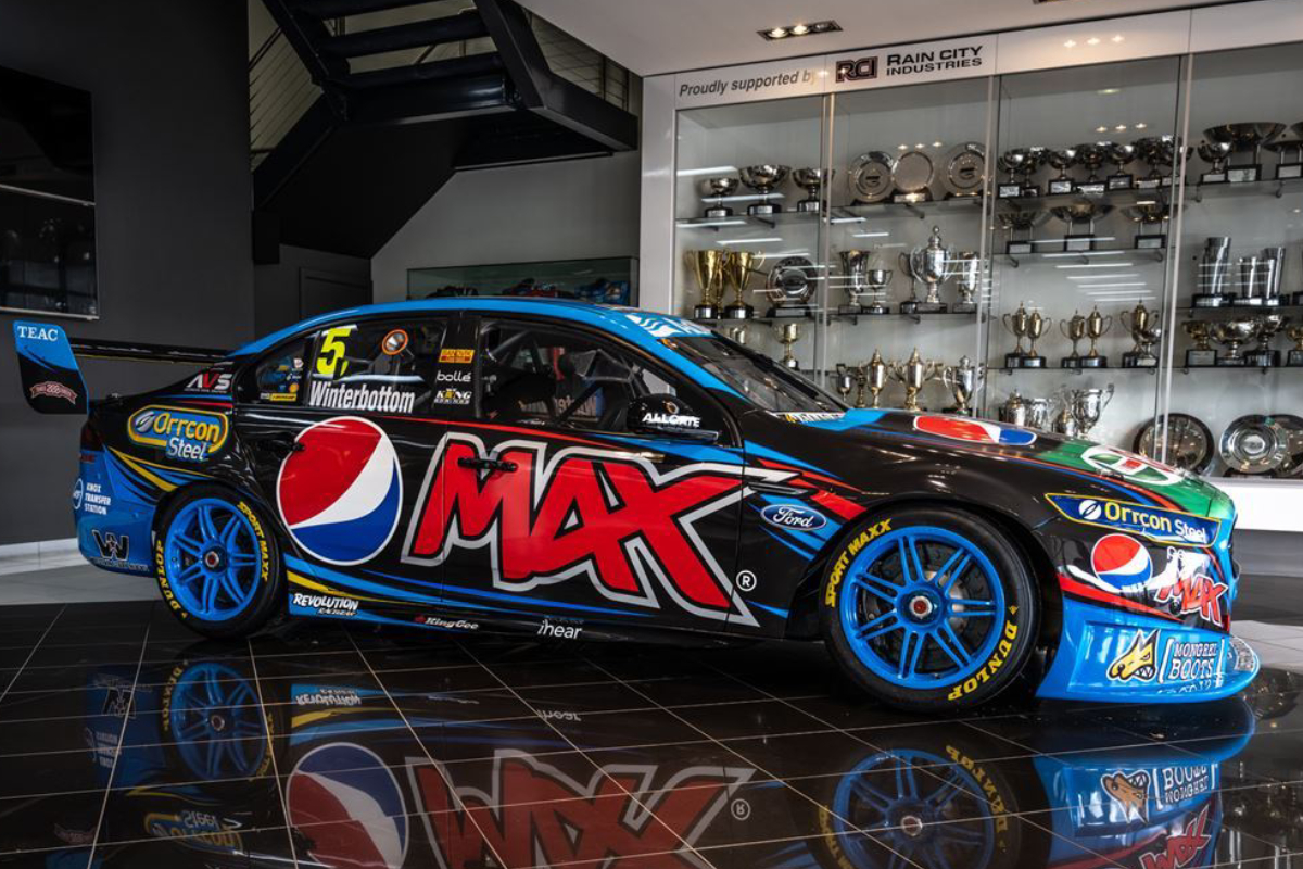 Supercars-championship-Mark-Winterbottom-2015-Ford-Falcon-FGX