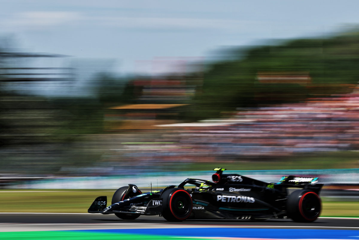 Hamilton sets F1 record with Hungarian GP pole as Ricciardo off to a flier